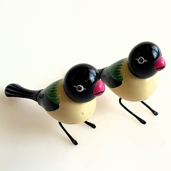 CHANNAPATNA LOVELY BIRDS 1 PAIR - Picture 1 of 10